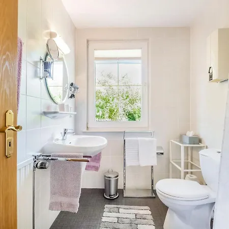 Ruhiges In Schwalefeld Mit Garten